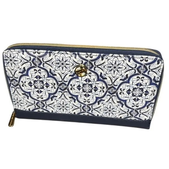 Blue White Adrienne Vittadini Travel Passport Documents Wallet Holder Zip Up - Picture 2 of 9